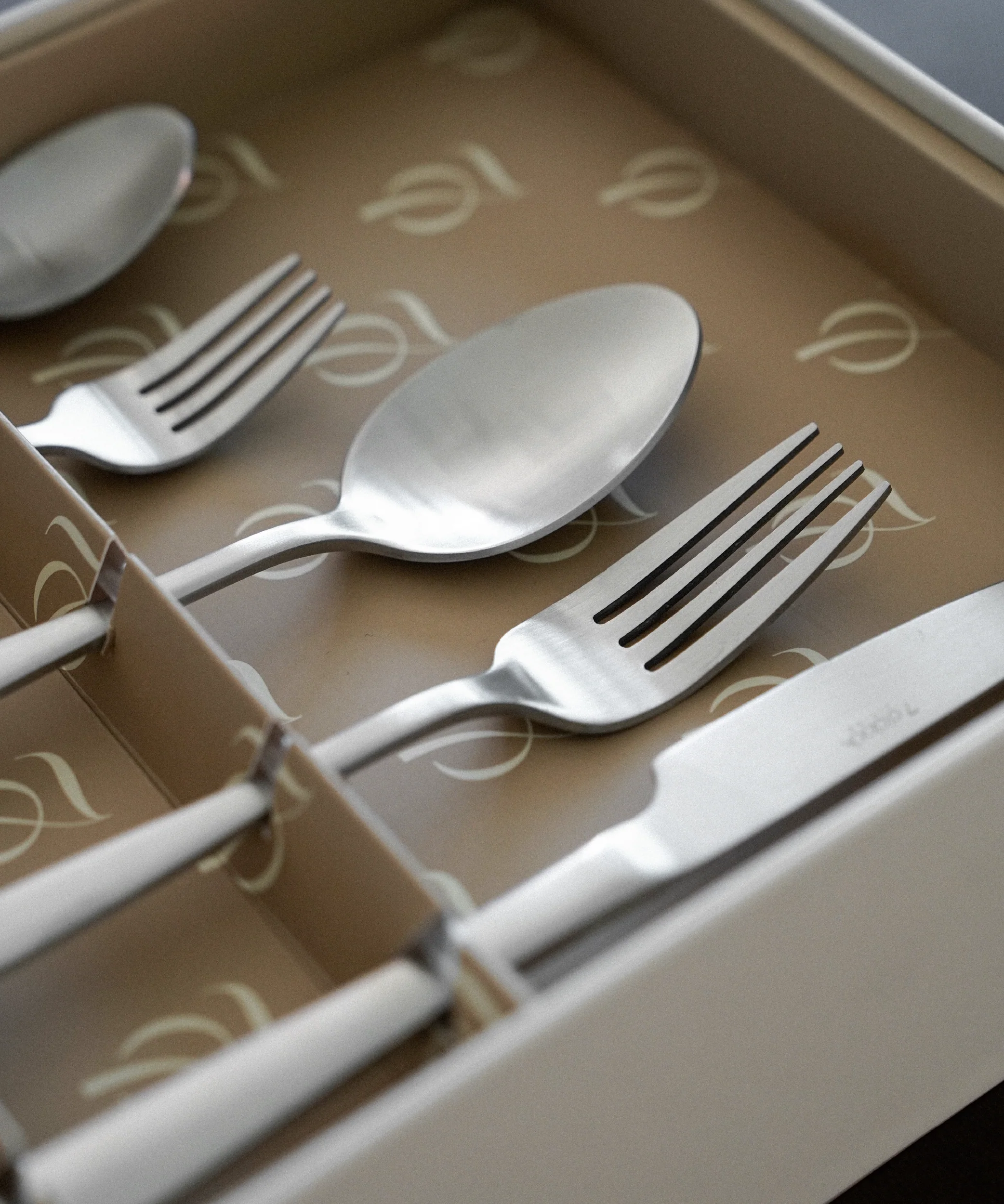 Besteck-Set Silber matt-gebürstet | Tava - Image 5