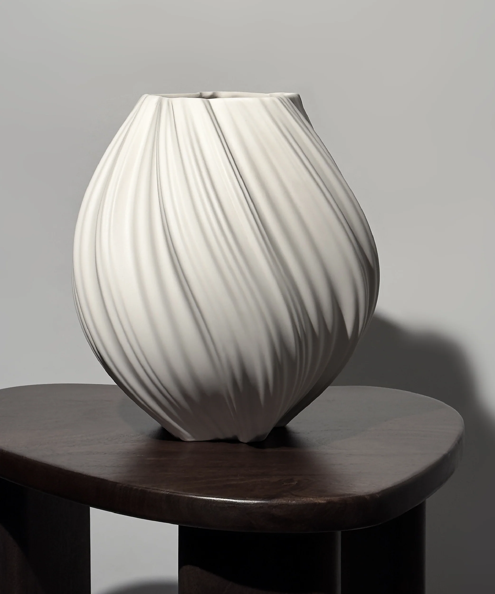 Große Keramik Vase Cremeweiß | Flora - Image 8