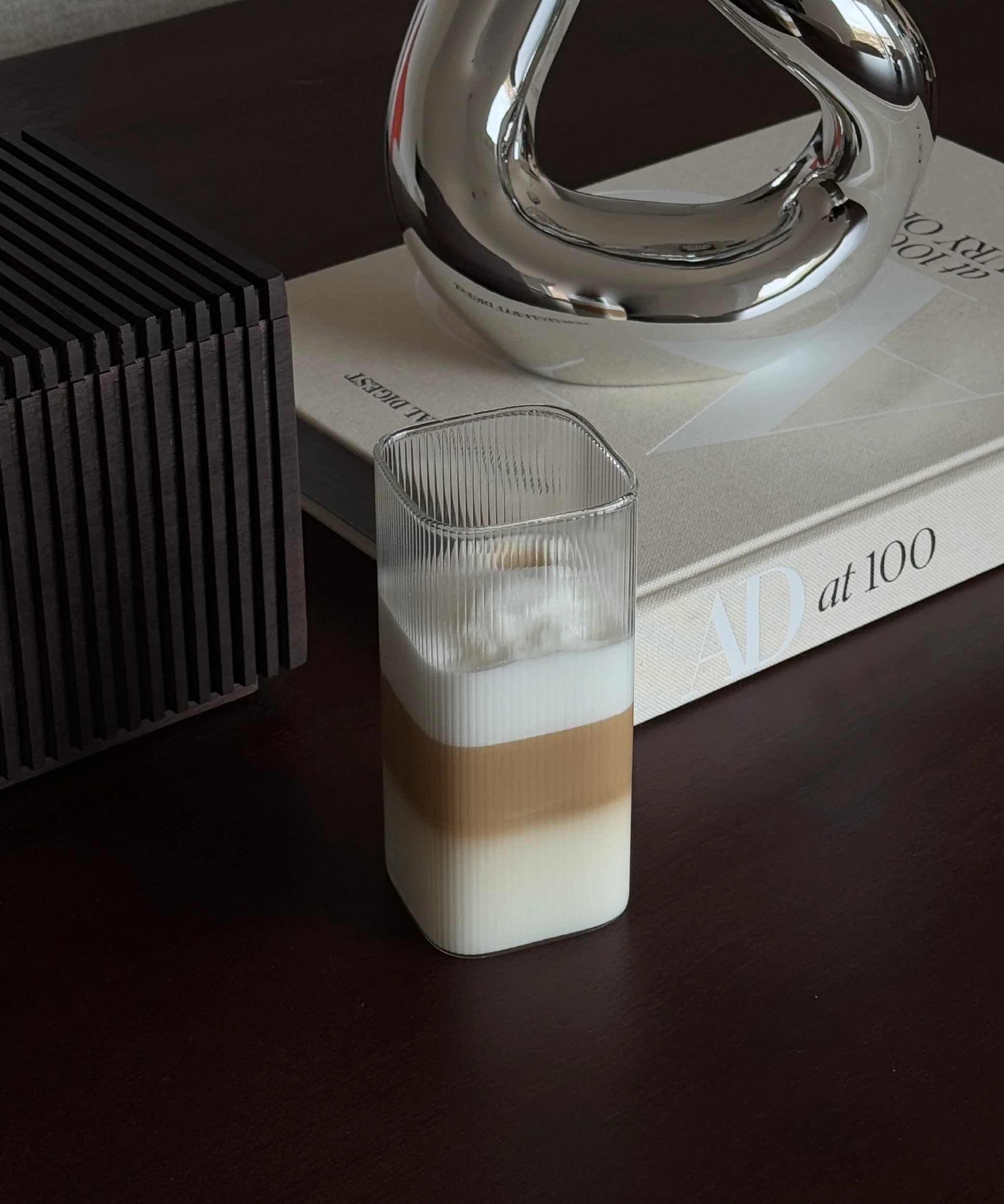 Geriffeltes Glas im eckigen Design | Kuba - Image 3