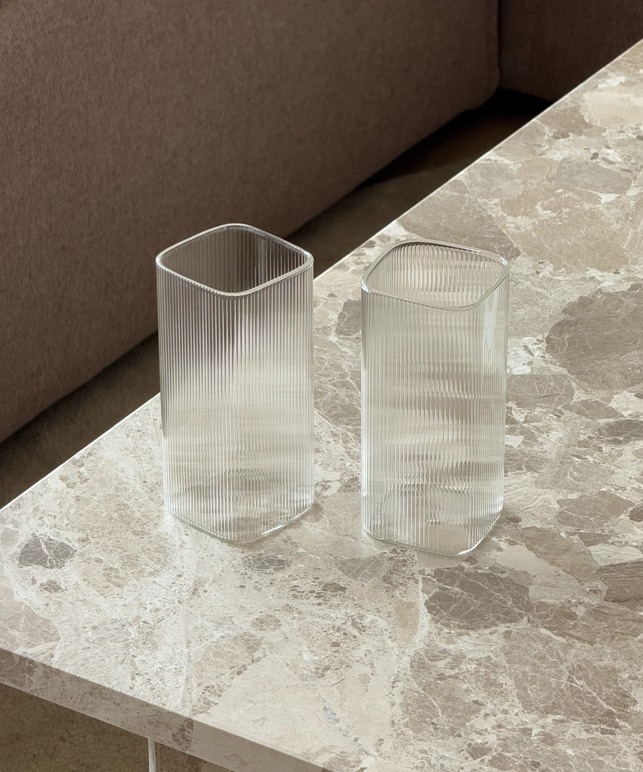 Geriffeltes Glas im eckigen Design | Kuba - Image 5