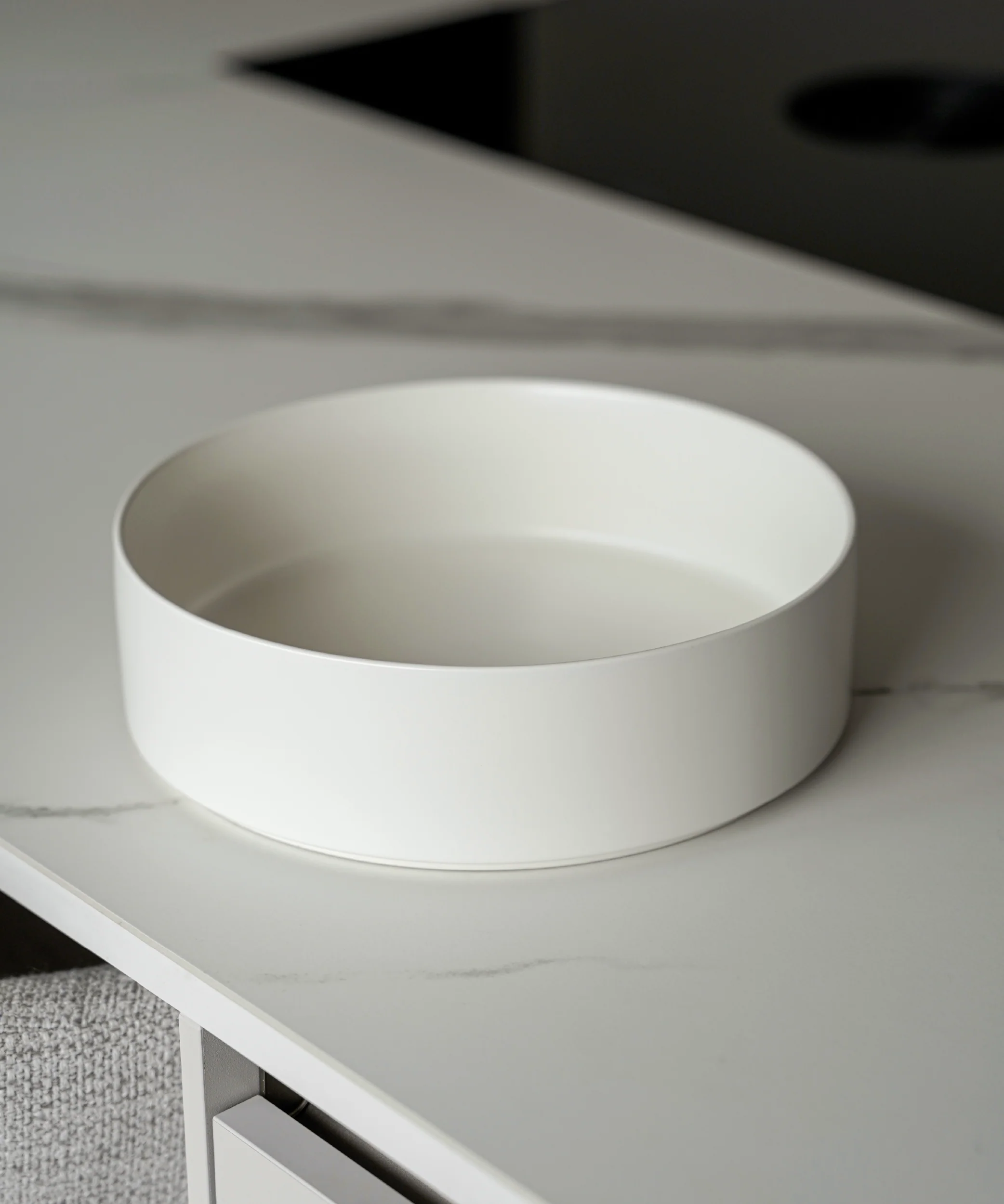 Große Bowl Ø27cm in Cremeweiß matt | Nia - Image 2