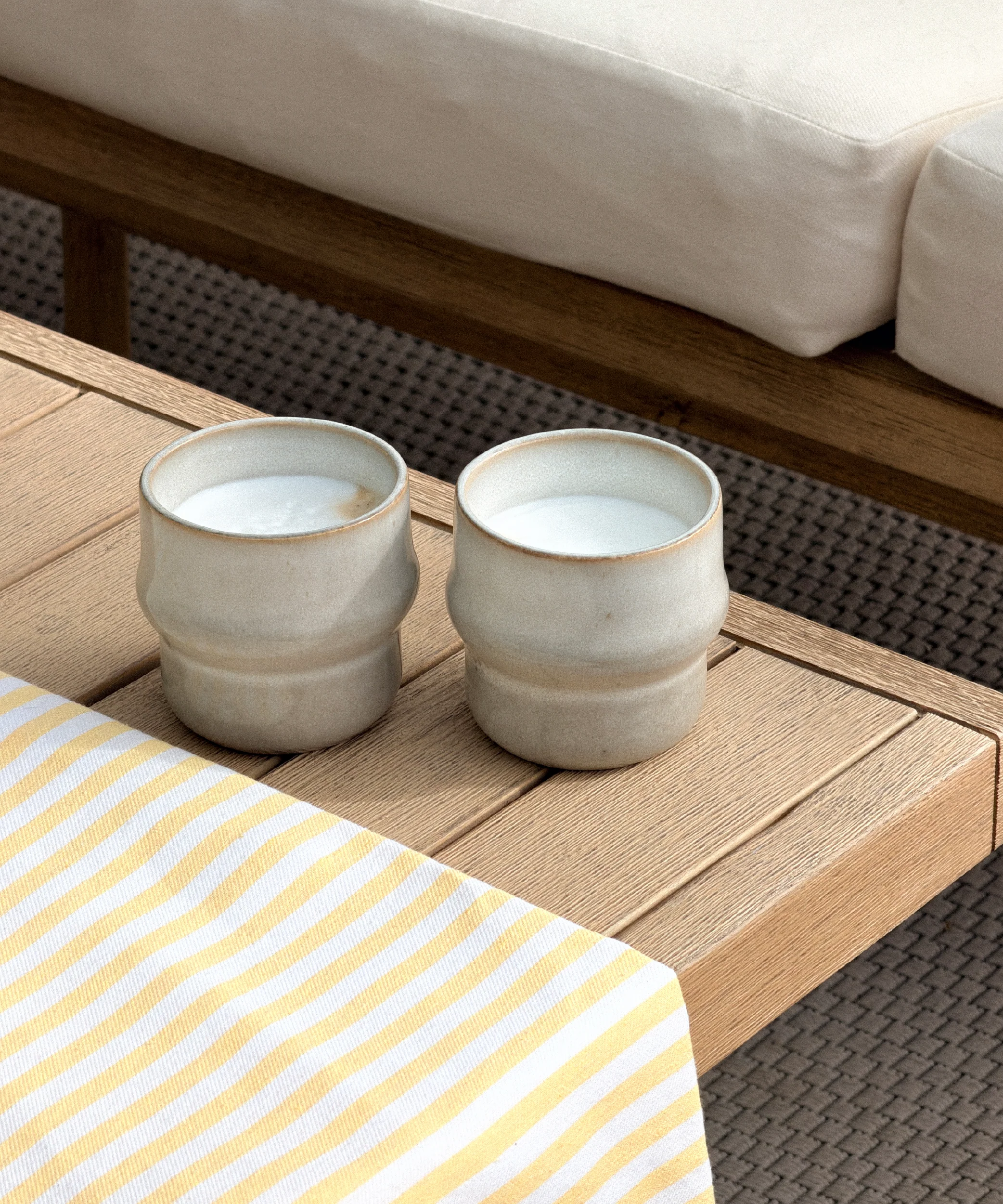 Keramik Becher im organischen Design | Nami - Image 6