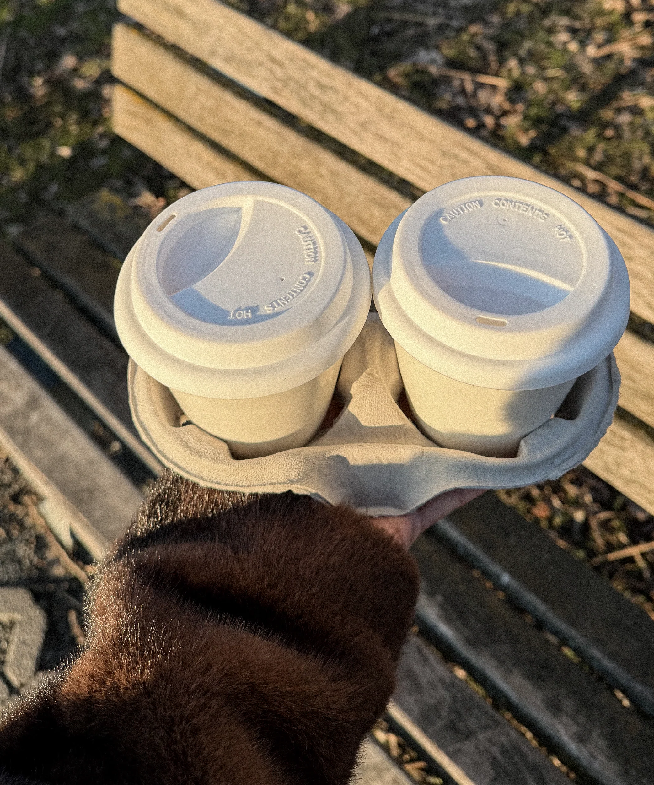 Keramik To-Go Becher mit weißem Silikon-Deckel | Brooklyn - Image 12