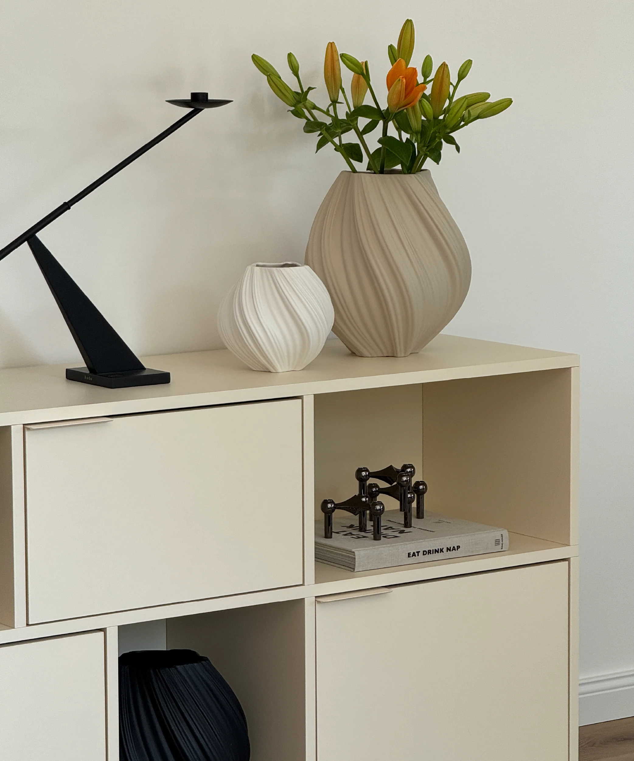 Kleine Keramik Vase in Cremeweiß | Flora - Image 9