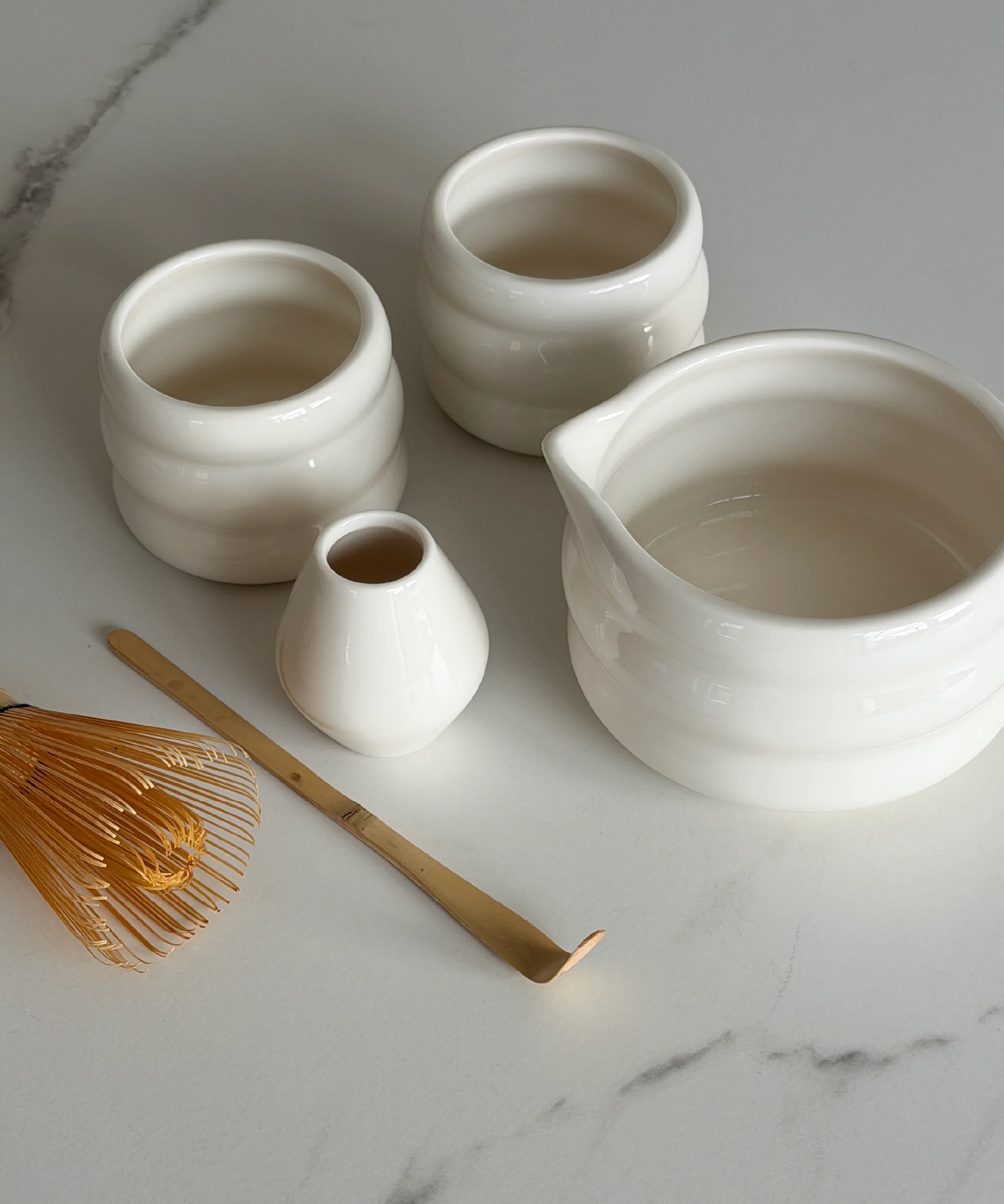 Keramik Becher im Wellen-Design | Akio - Image 10