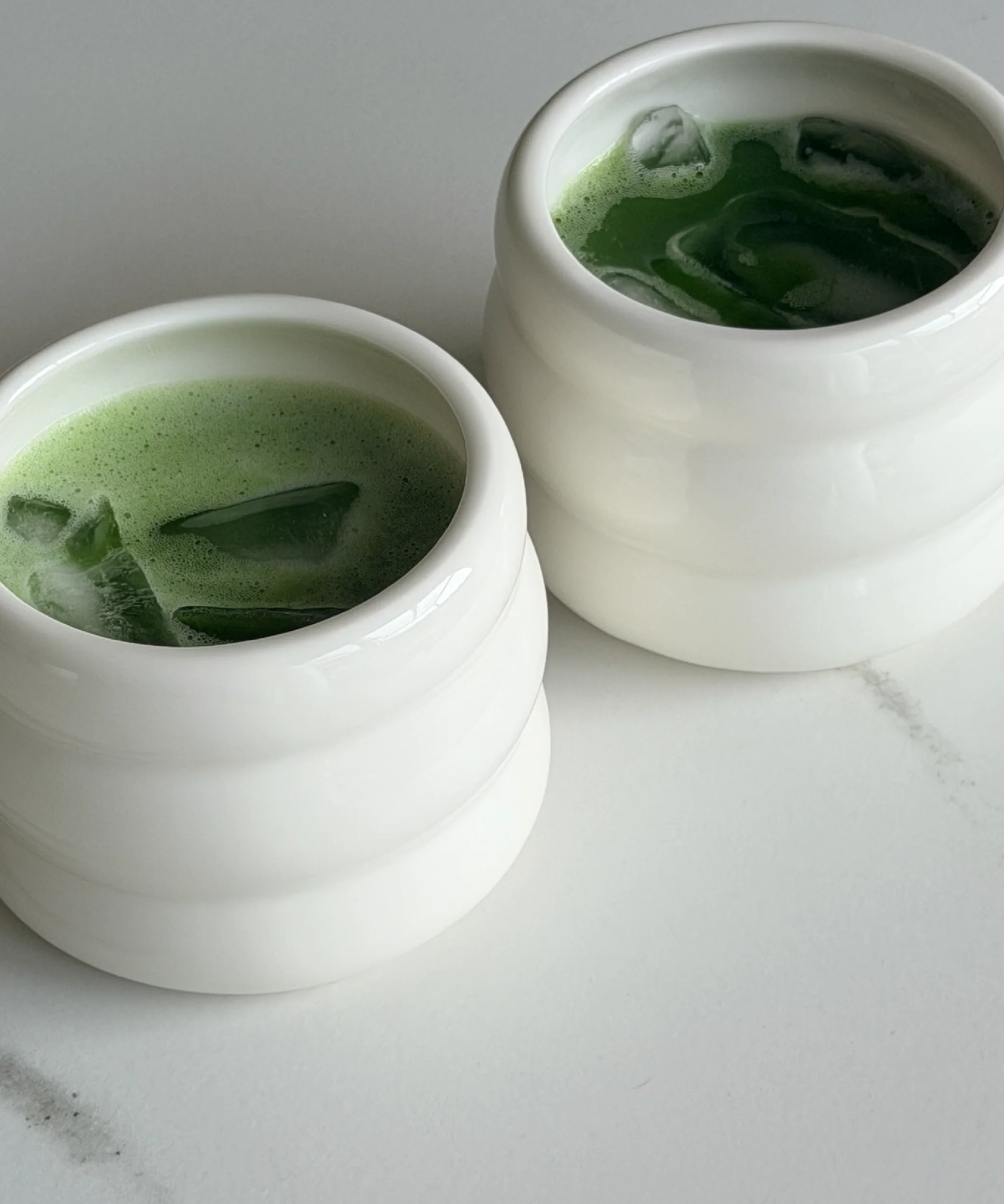 Keramik Becher im Wellen-Design | Akio - Image 5