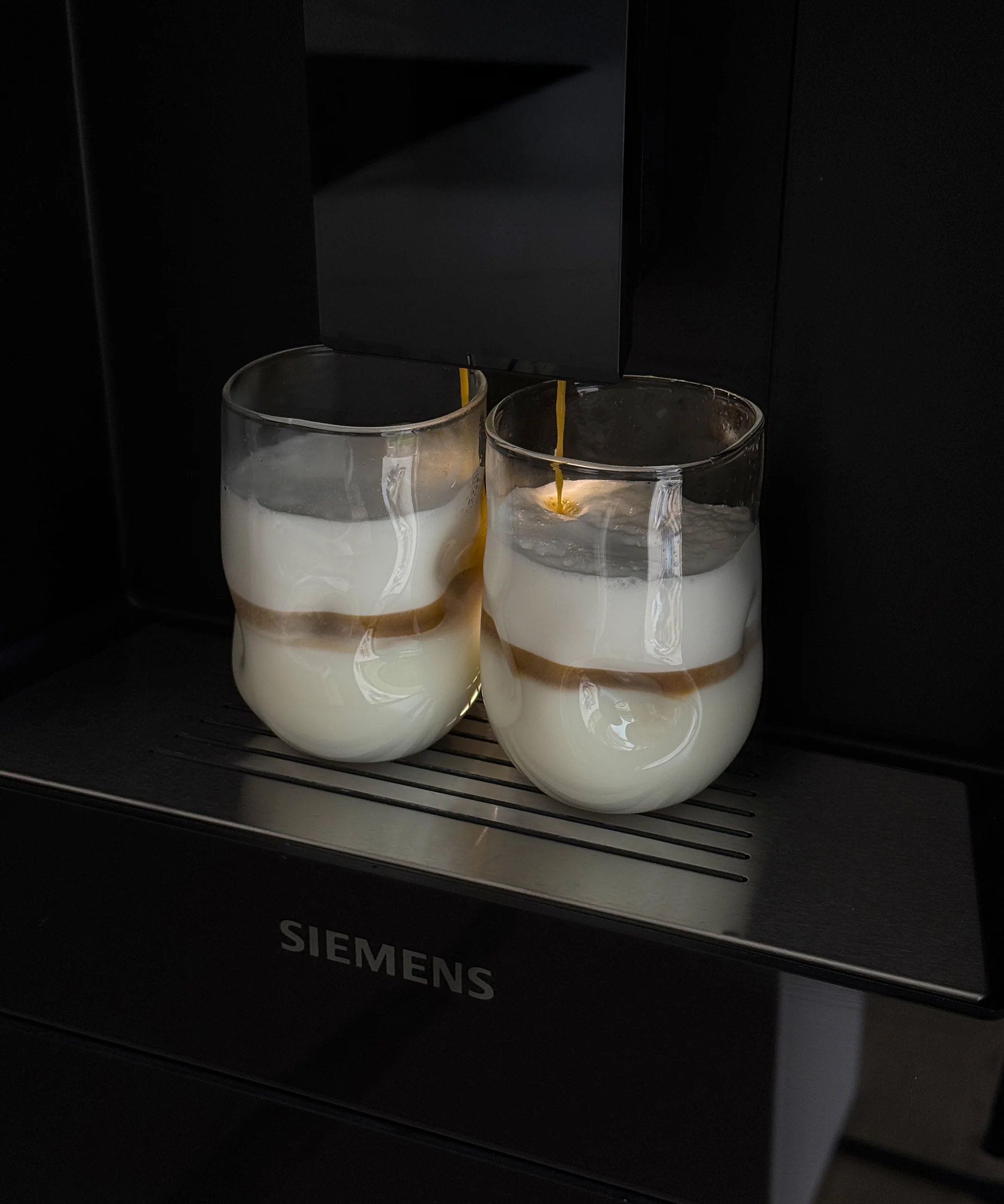 Modernes Glas mit Wölbungen | Nizza - Image 3