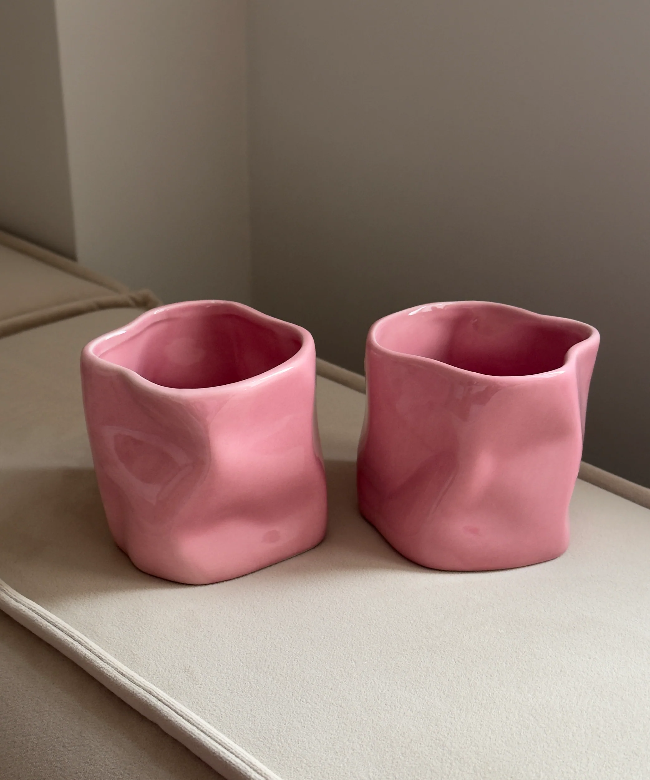 Organischer Keramik Becher Pink | Alaska - Image 3