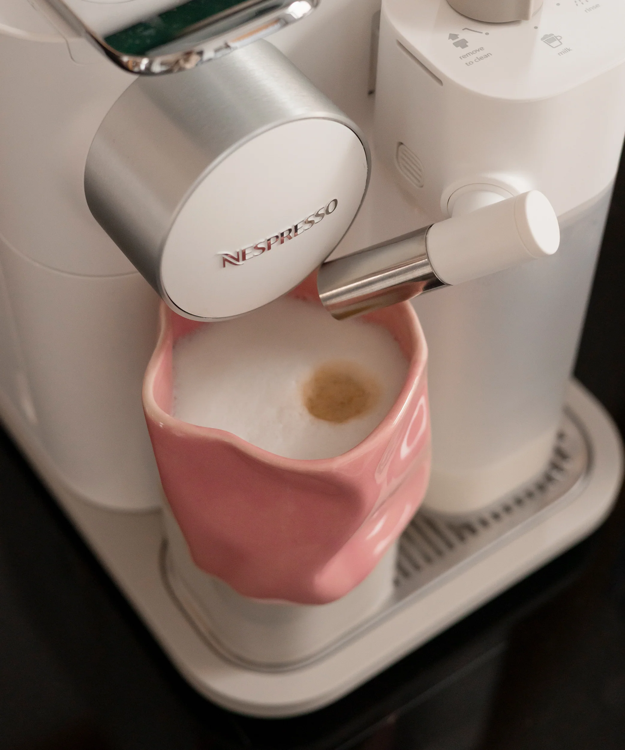 Organischer Keramik Becher Pink | Alaska - Image 9