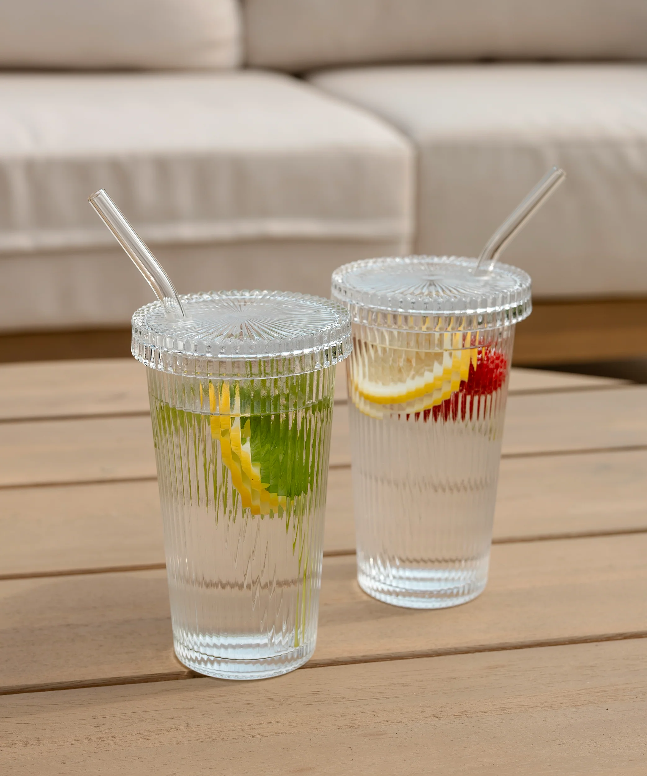 Geriffeltes Glas mit Glasdeckel & Glasstrohhalm | Paris - Image 11