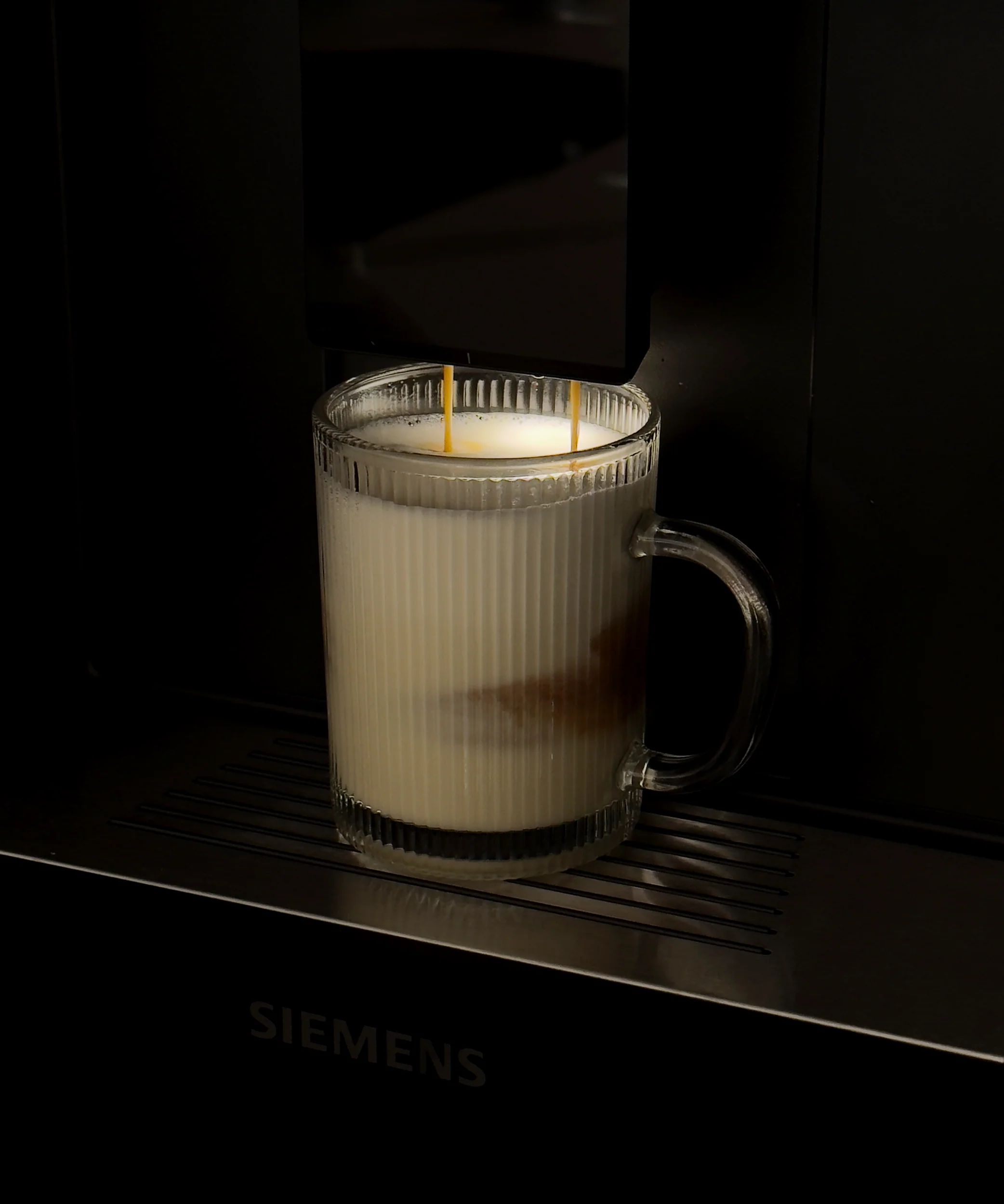 Geriffelte Glastasse (300ml) | Paris - Image 3