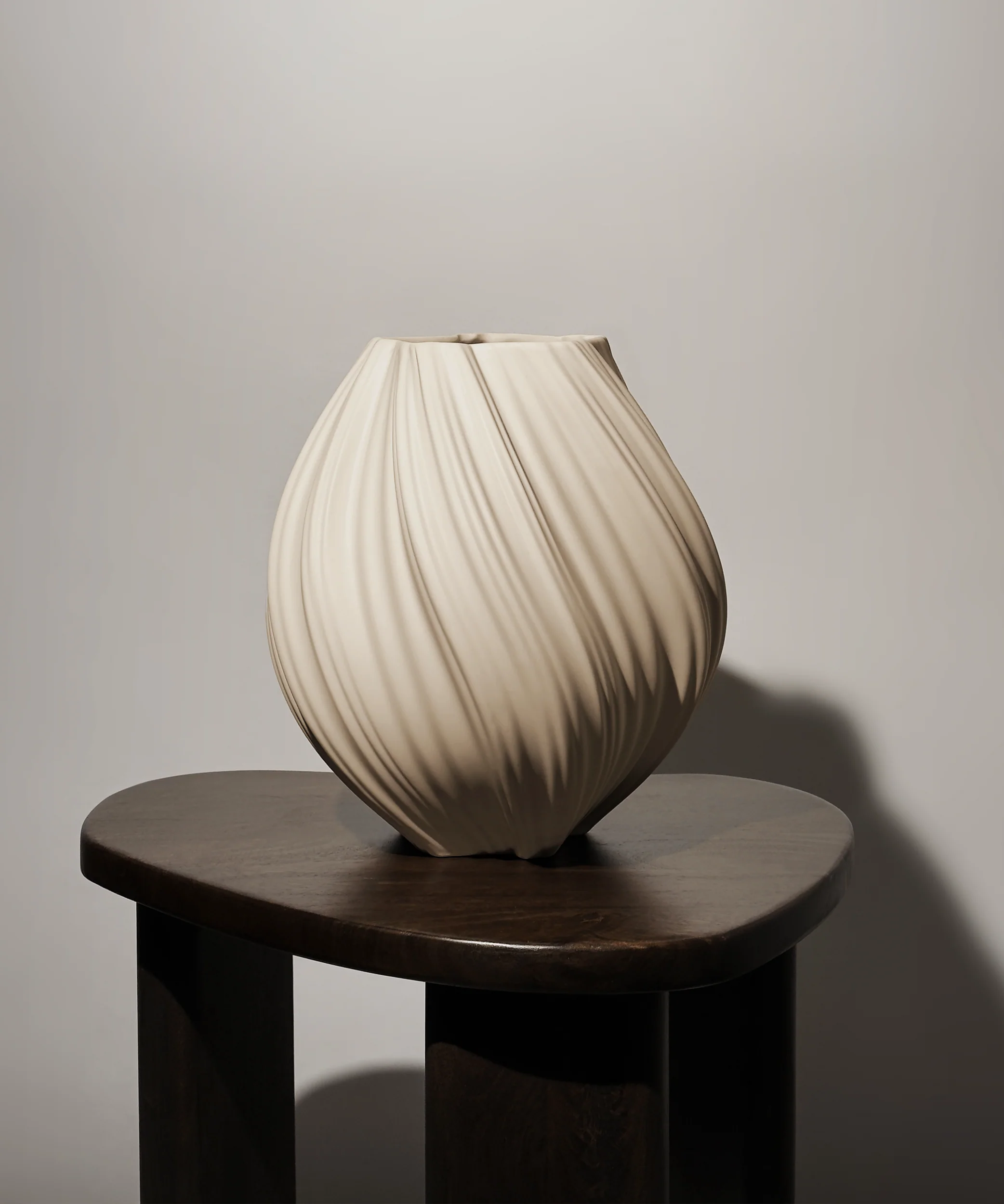 Große Keramik Vase in Beige | Flora - Image 5