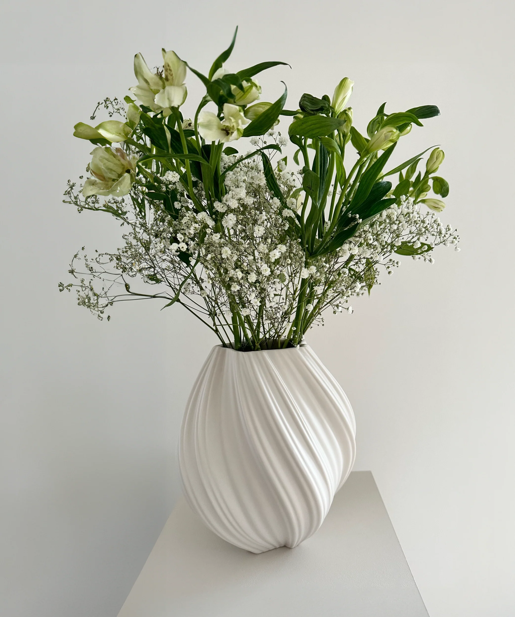Große Keramik Vase Cremeweiß | Flora - Image 12