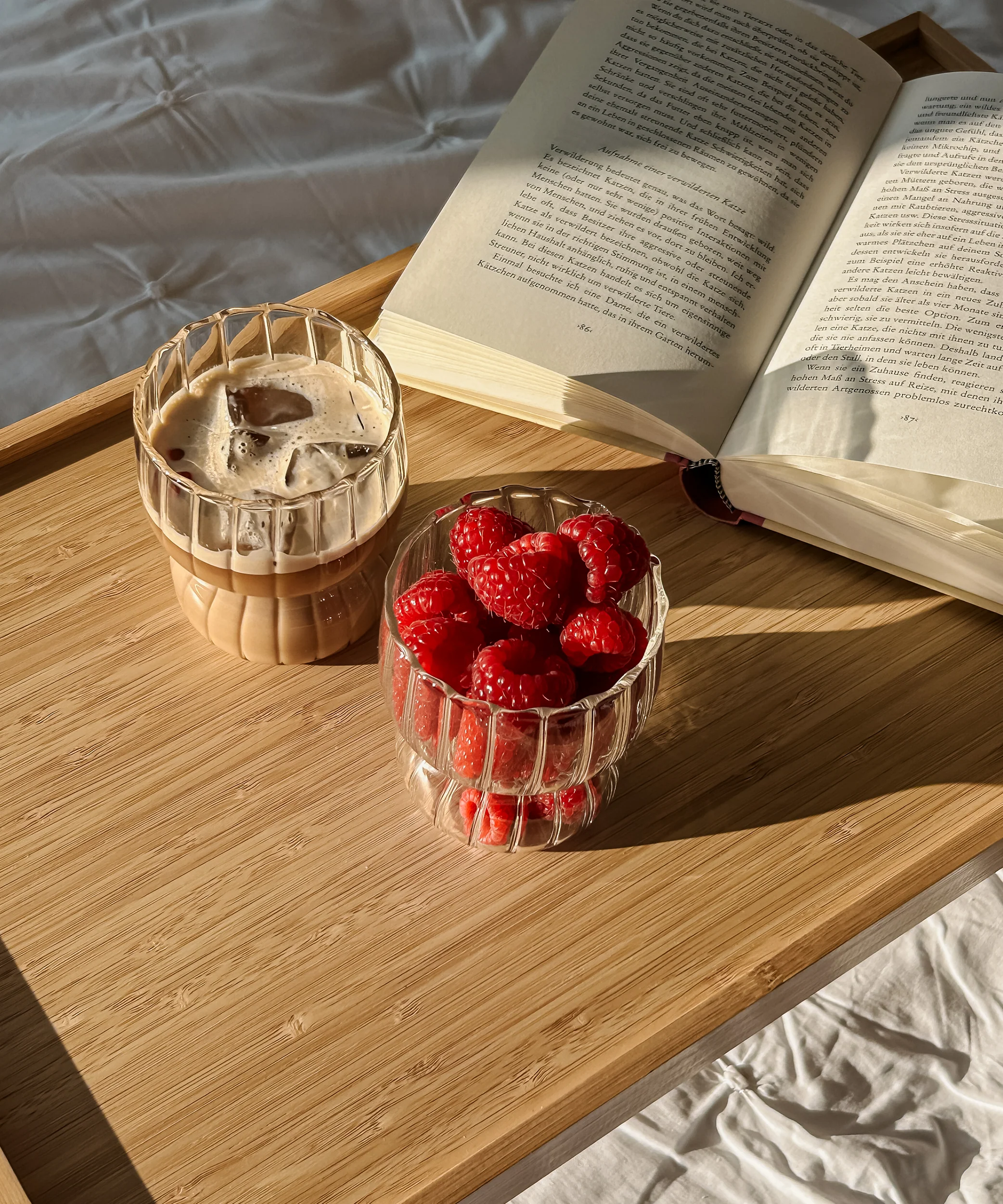 Kurviges Glas Streifen-Design | Norway - Image 11