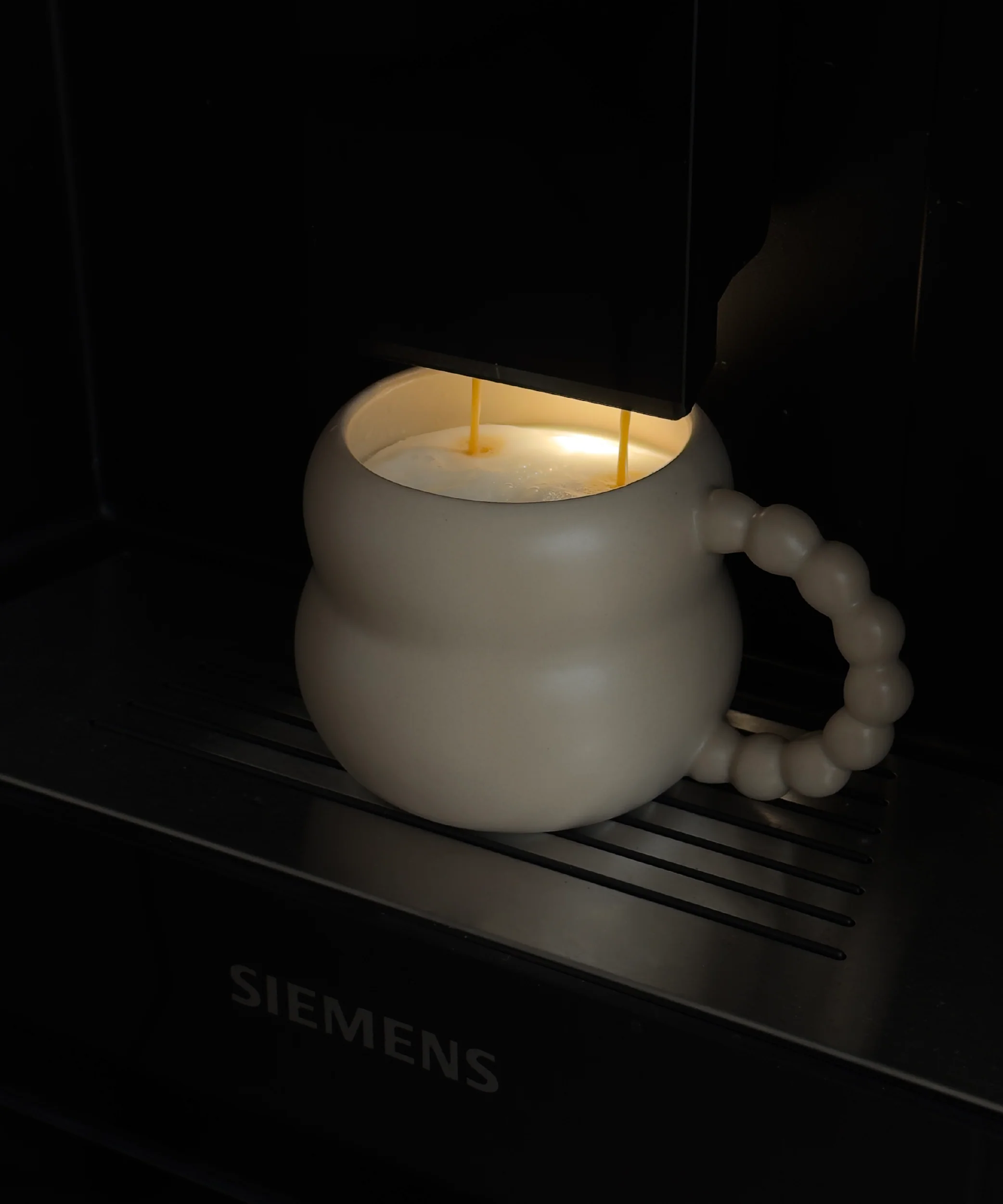 Keramiktasse Perlenhenkel Beige | Chloé - Image 4
