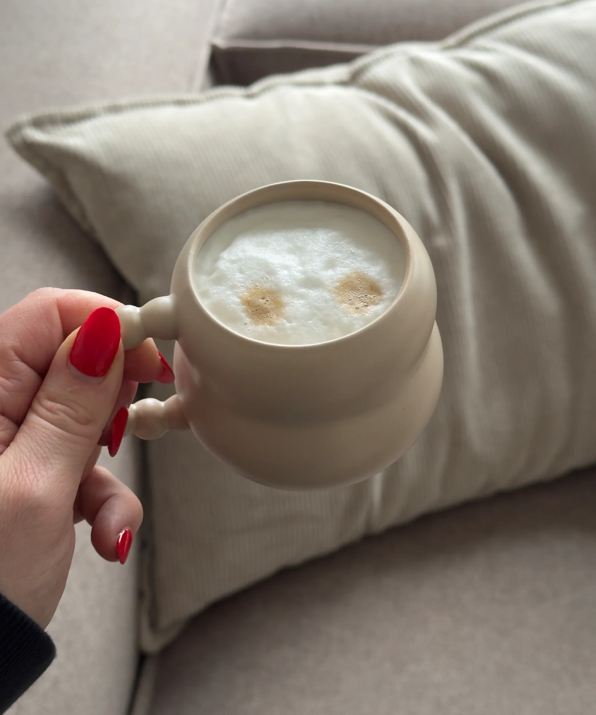 Keramiktasse Perlenhenkel Beige | Chloé - Image 5