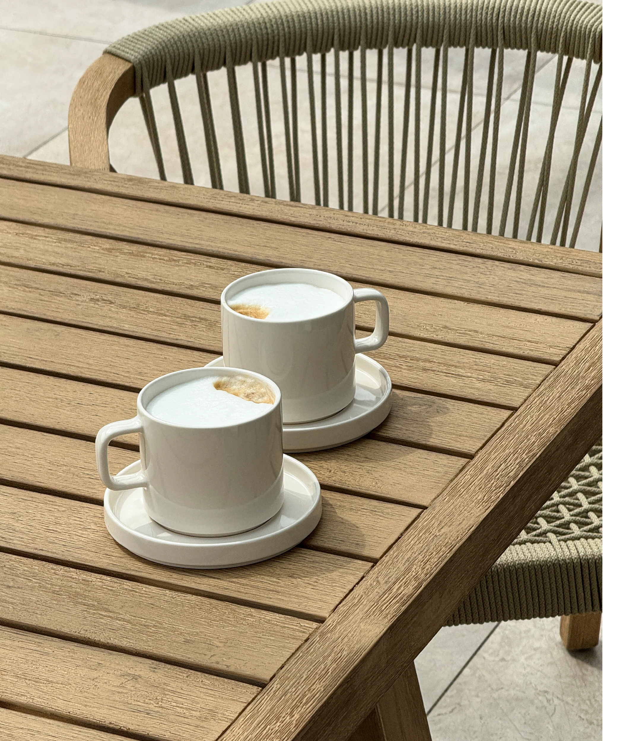 Tasse mit Untertasse in Cremeweiß glänzend | Nia - Image 3