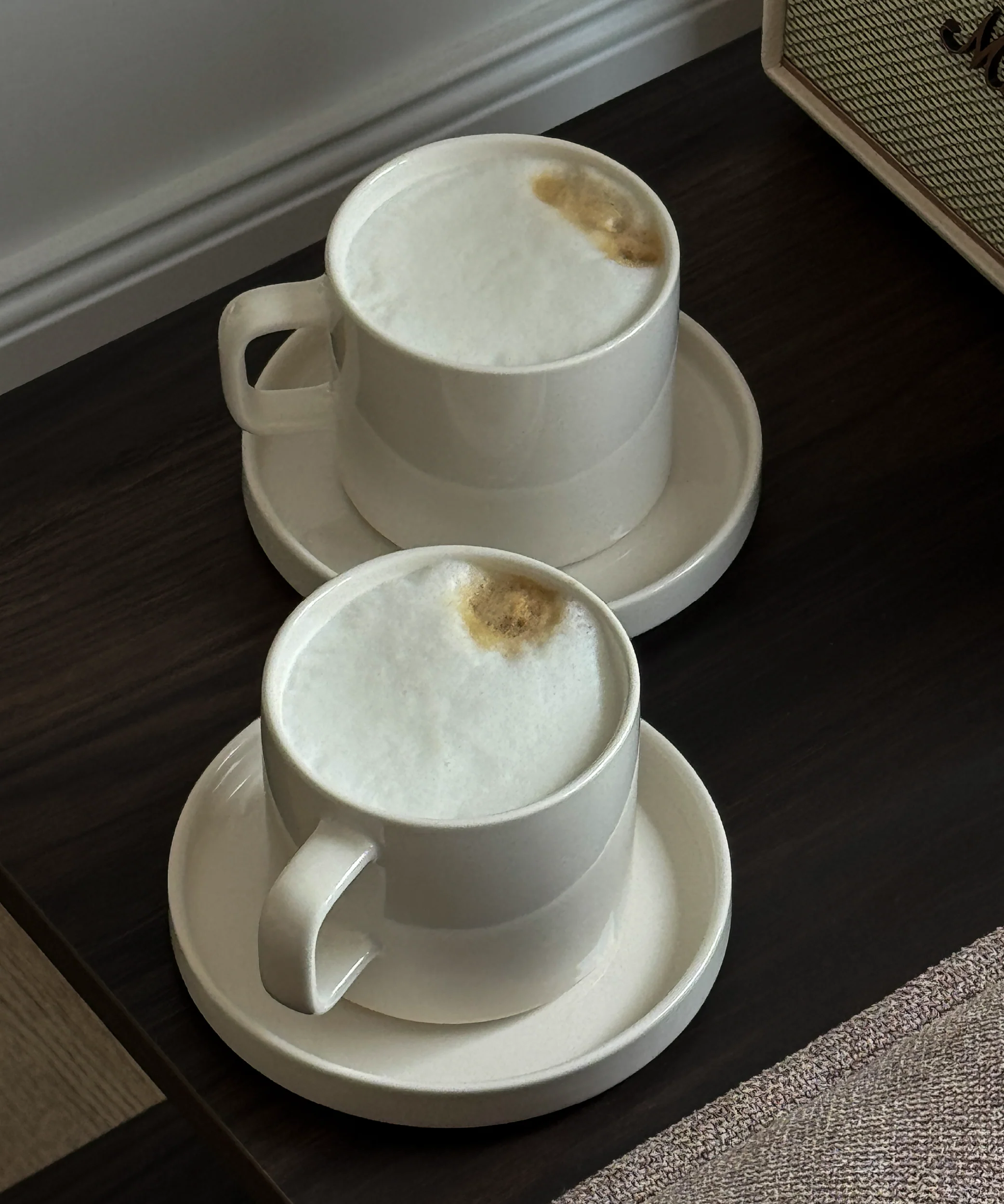Untertasse in Cremeweiß glänzend | Nia - Image 3