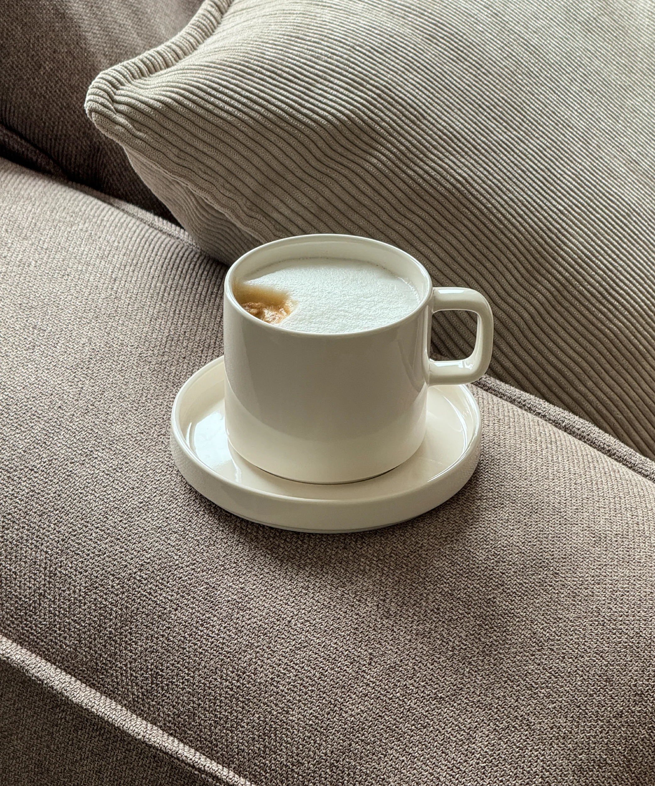 Untertasse in Cremeweiß glänzend | Nia - Image 7